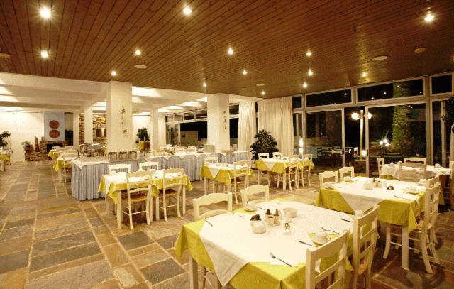 Apollon Suites Karystos  Ngoại thất bức ảnh